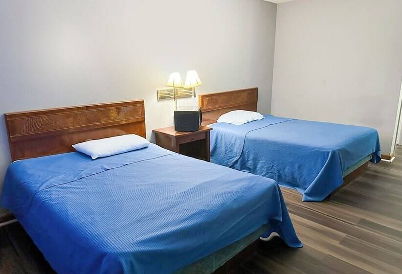 Номер Стандарт 2 Двуспальные Кровати, Weiss Lake Motel By Oyo Cedar Bluff