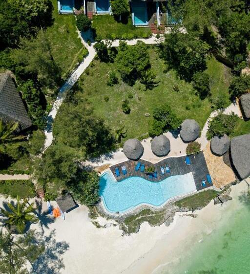 Номер Стандарт Трехместный, Pongwe Beach