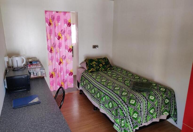 اتاق اکونومی یک تخته, Ranginuis Retreat