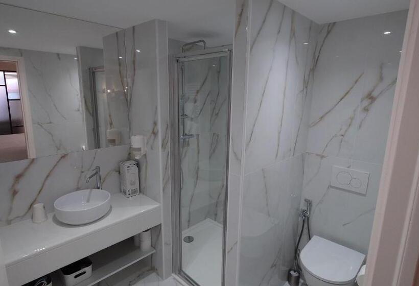Apartamento 2 Quartos com Terraço, Club Inn Appartement