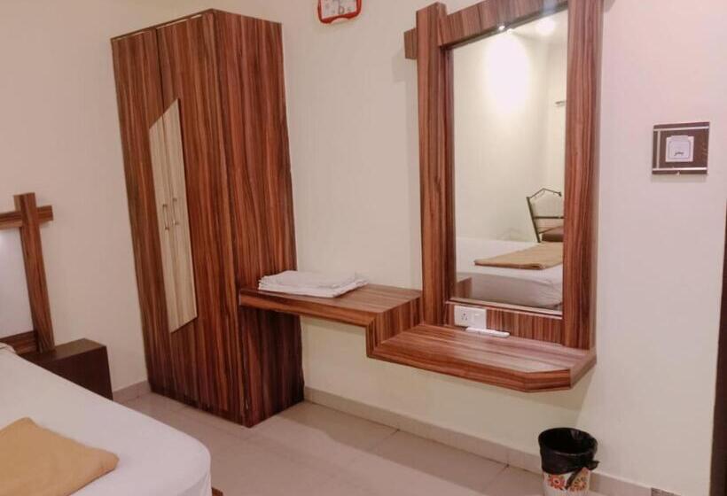Номер Deluxe, Temple City Lake Inn Madurai Aala