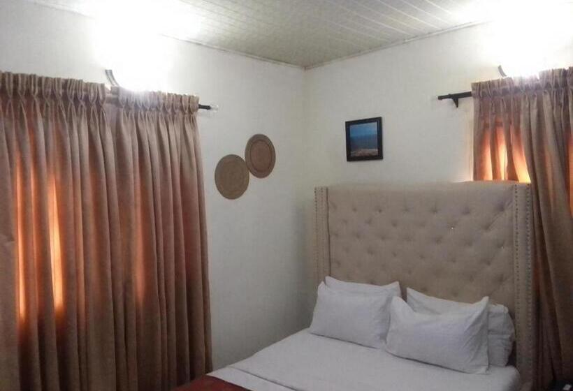 اتاق لوکس با تخت بزرگ, Light House Hotel And Suites