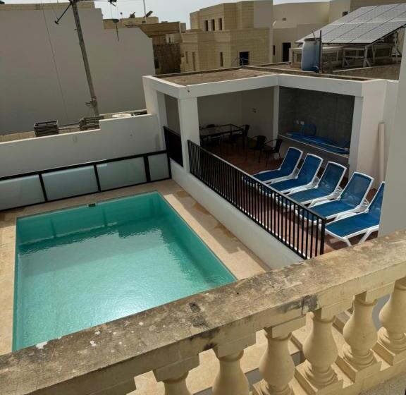 اتاق استاندارد با چشم‌انداز استخر, Maison D Amour Farmhouse