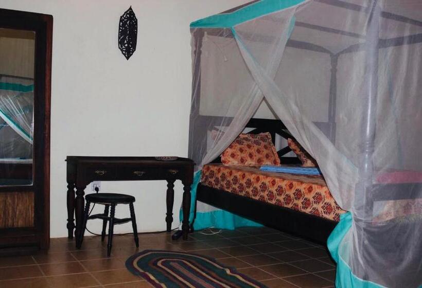 Одноместный Номер с Террасой, Casa Umoja