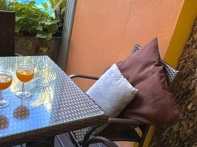 اتاق سوپریور سه تخته, Hôtel Les Bougainvilliers
