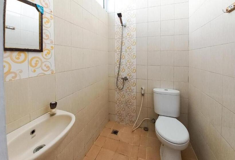 Номер Deluxe, Cemara House Syariah Redpartner