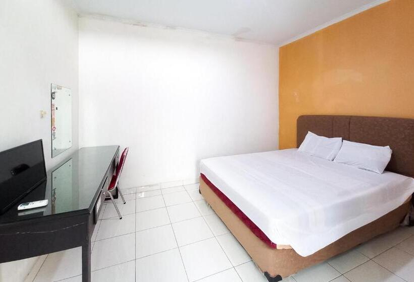Номер Deluxe, Cemara House Syariah Redpartner