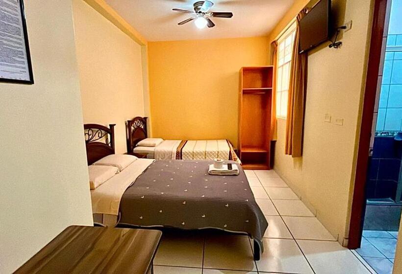 اتاق استاندارد سه نفره, Hospedaje Sol De Oro