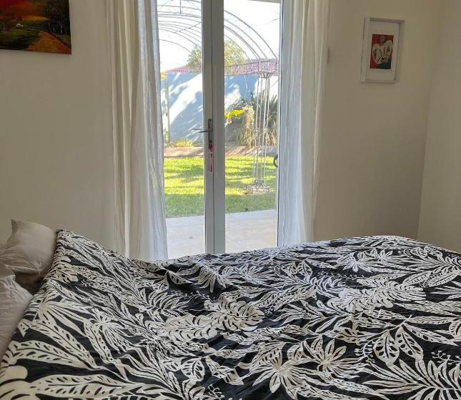 اتاق استاندارد با چشم‌انداز باغ, Cozy Private Room With Secured Yard Pet Friendly