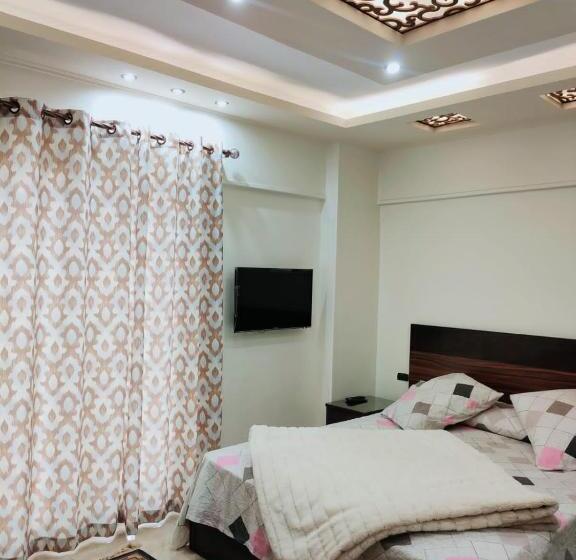 آپارتمان 3 خوابه با چشم‌انداز دریا, Alexandria Condotel