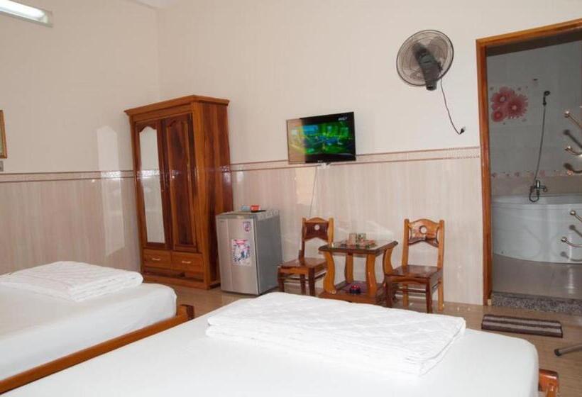 اتاق استاندارد چهار تخته, Sơn Hiển Hotel Cam Lâm