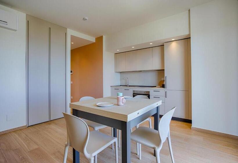 Апартаменты 1 Спальня Вид на Море с Балконом, Villamar Residence