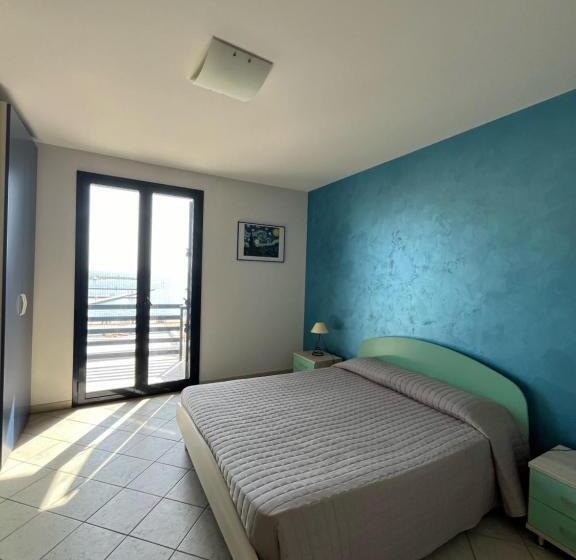 آپارتمان 1 خوابه, Casa Vacanze Celeste E C