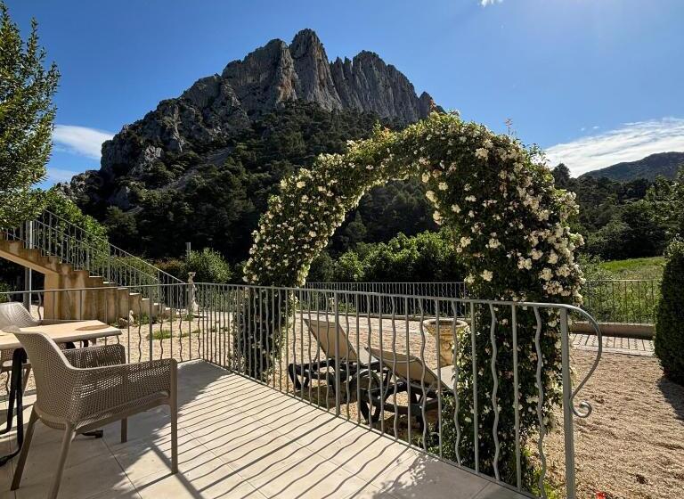 اتاق استاندارد با تخت بزرگ, Domaine Saint Julien