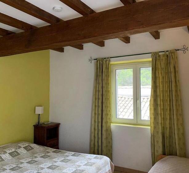 اتاق استاندارد با چشم‌انداز, Domaine Saint Julien