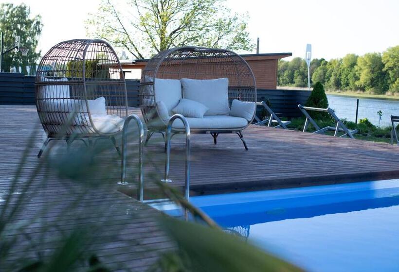 آپارتمان 1 خوابه با چشم‌انداز استخر, Villa Sirena Apartments