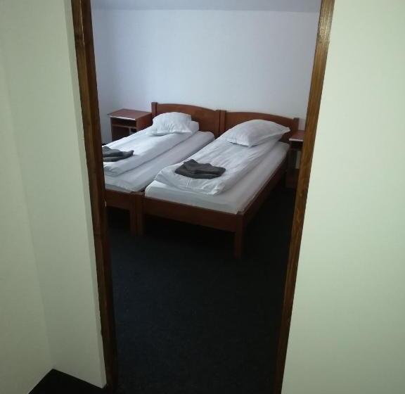 سوییت, Cabana Cascada Cailor