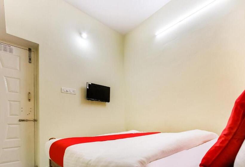 Номер Стандарт, Oyo Av Residency