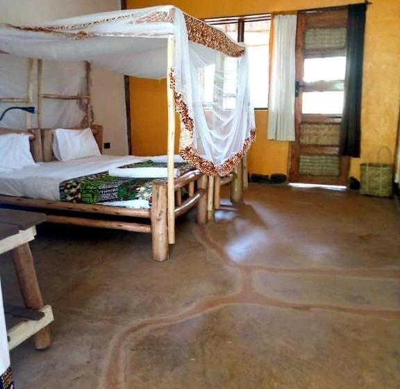 اتاق استاندارد, Topi Lodge