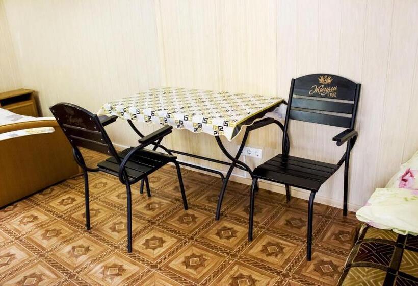 标准三人间, Mini Hotel Chernomorka