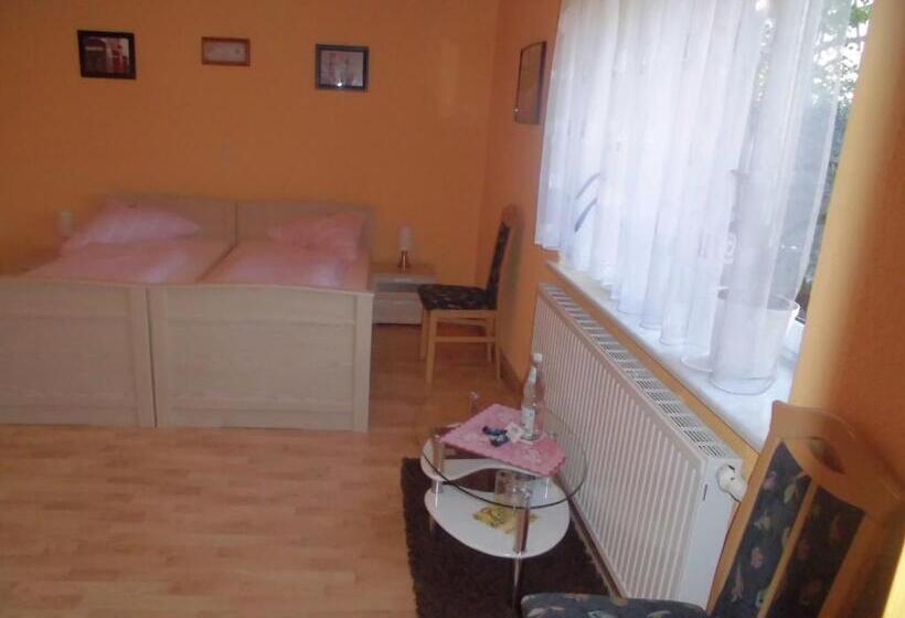 Номер Стандарт, Pension Zum Fuchsbau