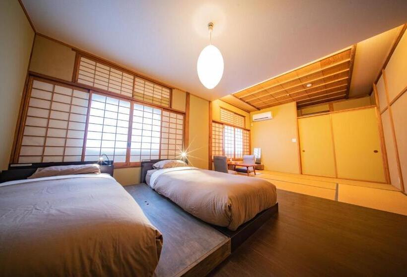 Family Suite, Aibiya