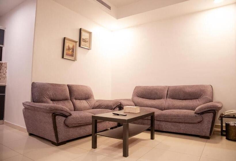 סוויטת ג'וניור, Areen Al Basateen