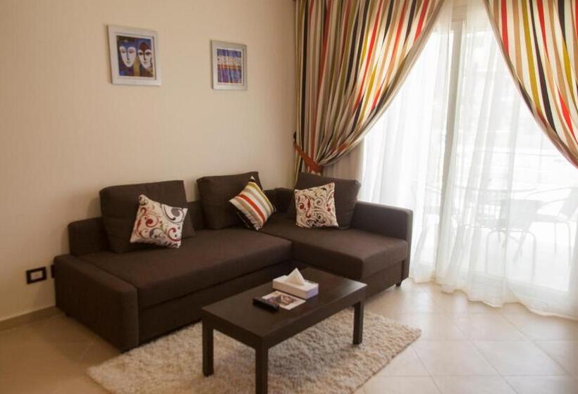 سوئیت جونیور با چشم‌انداز باغ, Elite Residence & Aqua Park