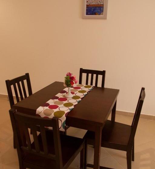 سوئیت جونیور با چشم‌انداز باغ, Elite Residence & Aqua Park