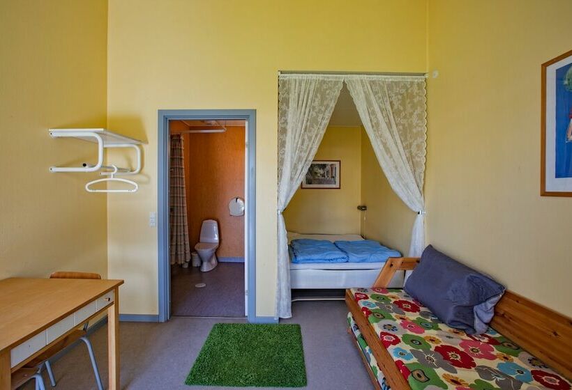 Семейный Номер, Fredensborg Vandrerhjem, I Kongens Baghave