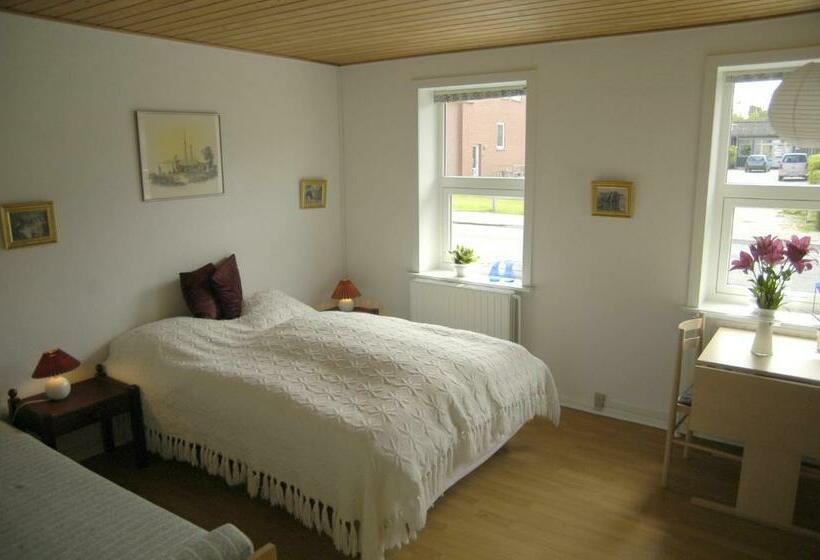 带共用浴室的标准房间, Nr. Nebel Overnatning Hostel