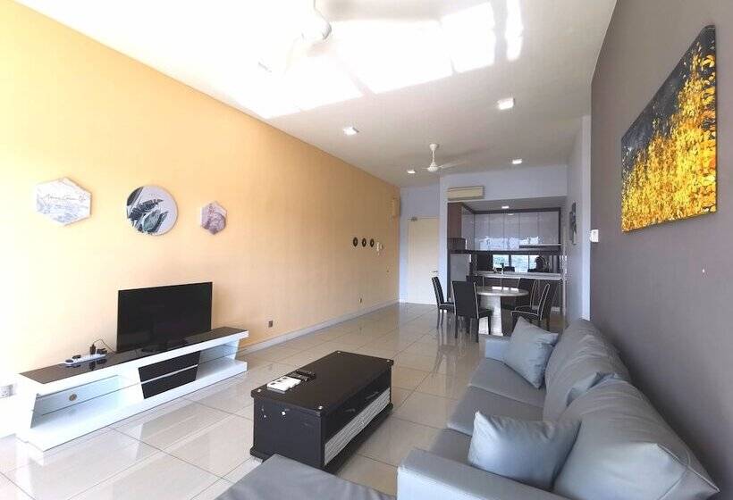 Апартаменты Superior 3 Спальни, Sunset Seaview Vacation Condos City Centre @ Imago Shopping Mall