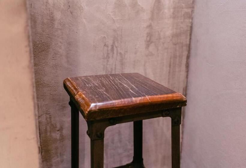اتاق استاندارد, Chill Roof