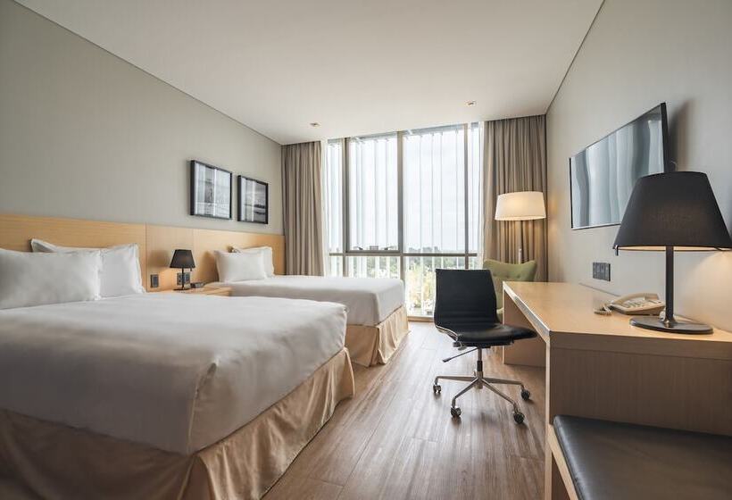 Номер Стандарт 2 Двуспальные Кровати, Hampton By Hilton Montevideo Carrasco