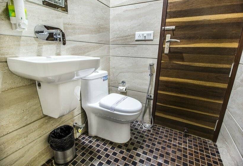 Номер Deluxe, Fabhotel Prime Sapphire Inn