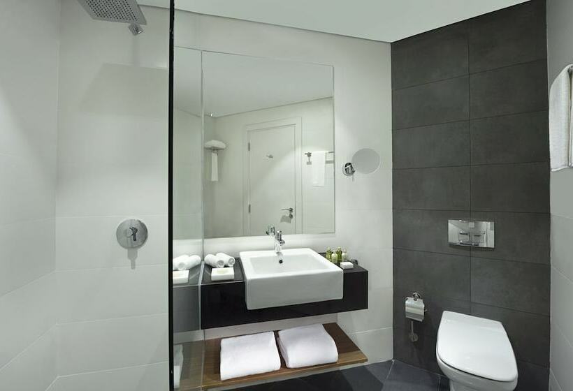 Номер Стандарт, Tryp By Wyndham Dubai