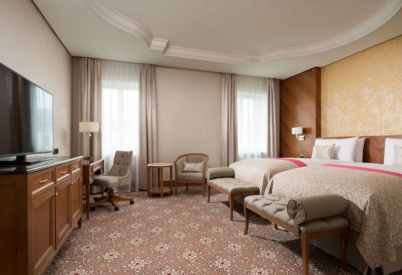 اتاق سوپریور با چشم‌انداز شهر, Lotte Hotel St.petersburg