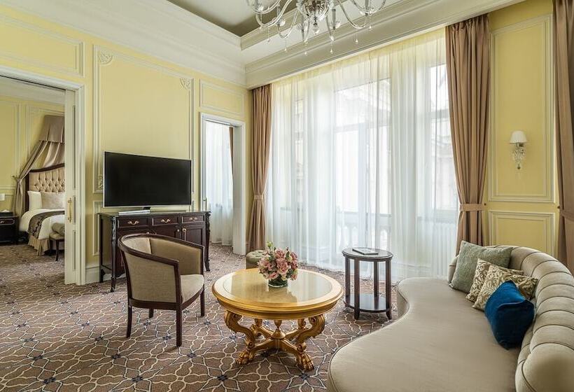 سوییت لوکس, Lotte Hotel St.petersburg