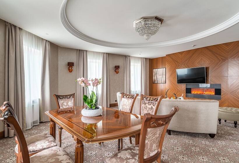 سوئیت پریمیوم, Lotte Hotel St.petersburg