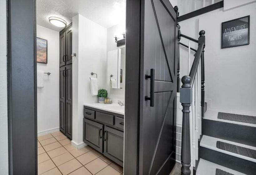 Family Suite, Red Rock Inn Cottages
