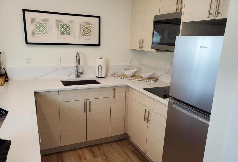 Люкс Повышенной Комфортности, Moonstone Beach Motel