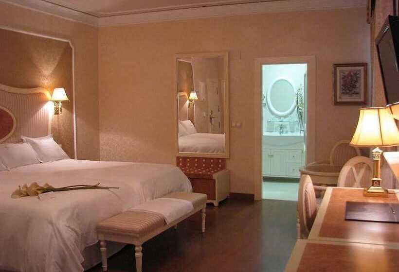 اتاق استاندارد, Bossh Alicia
