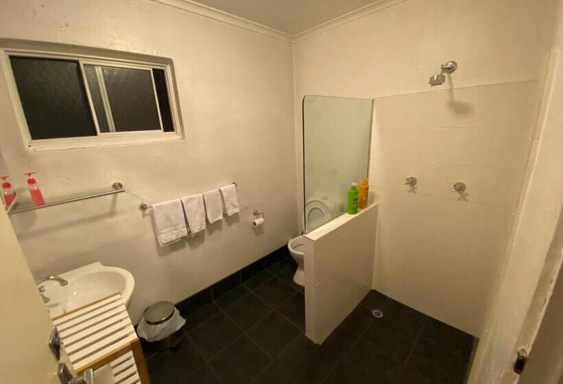 سوییت خانوادگی, Ellstanmor Guesthouse Cooma