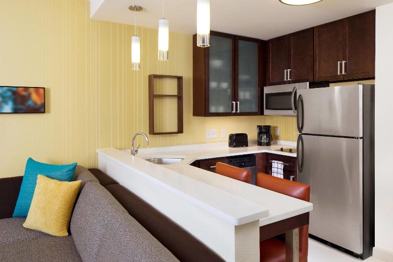 带大床的套房, Residence Inn By Marriott Dallas Plano/richardson At Coit Rd
