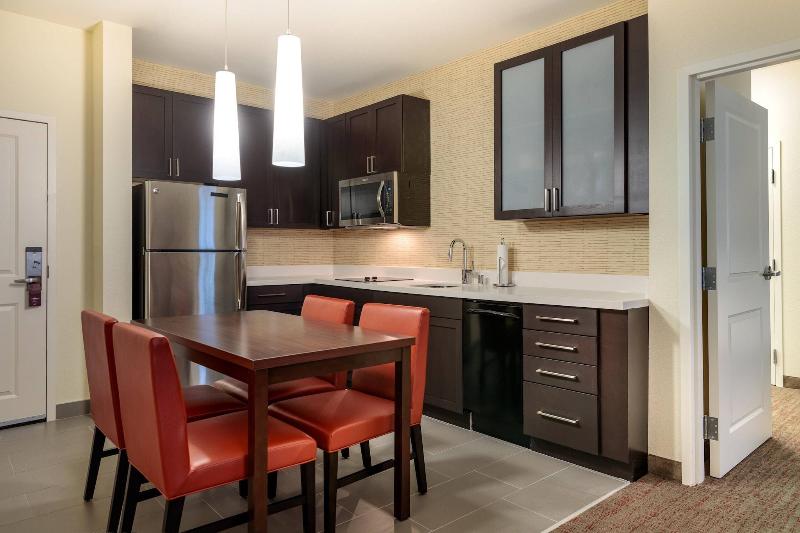 带大床的套房, Residence Inn By Marriott Dallas Plano/richardson At Coit Rd
