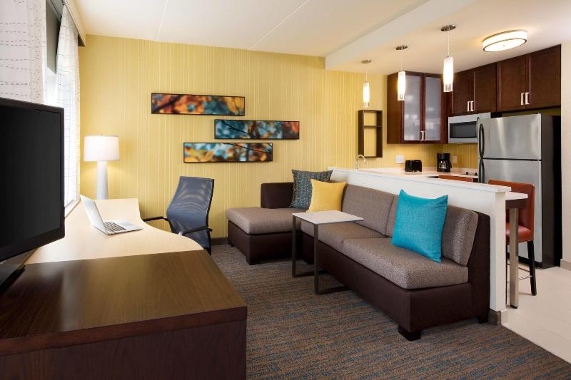 带大床的标准工作室, Residence Inn By Marriott Dallas Plano/richardson At Coit Rd