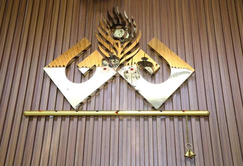 Номер Стандарт, Gokulam Grand