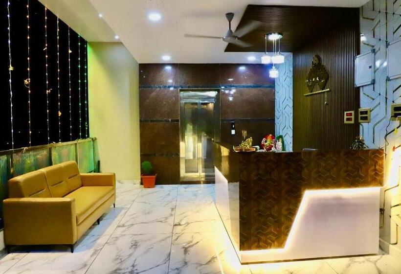 Номер Deluxe, Gokulam Grand