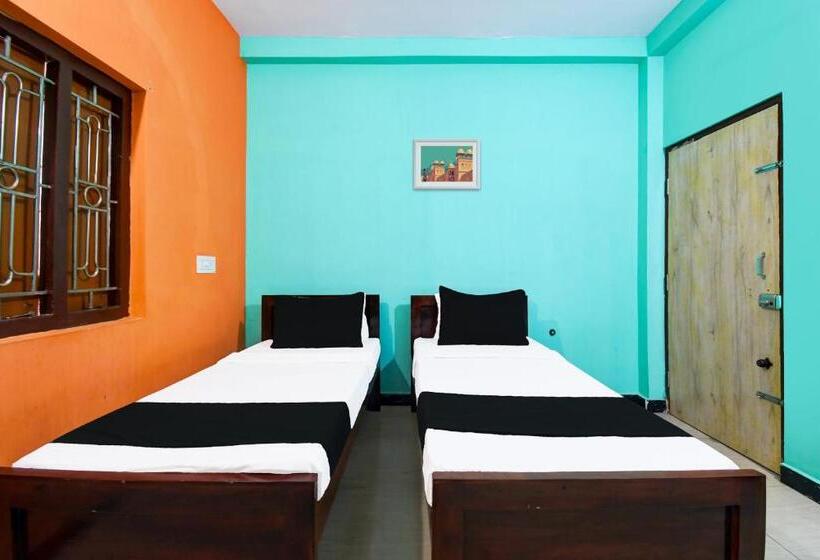 트리플 클래식 룸, Oyo Stay In Guest House