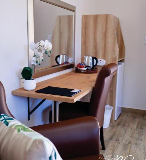 اتاق خانوادگی, Bellerose Guesthouse